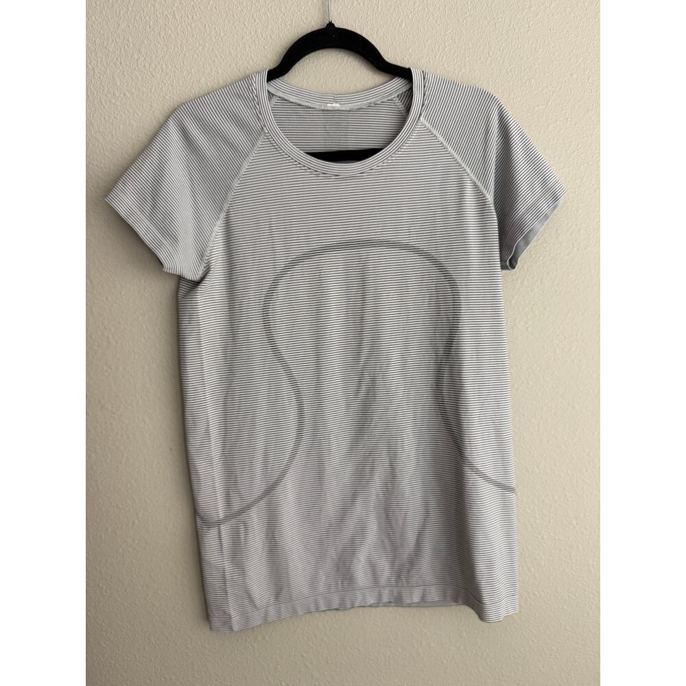 Lululemon Sz 12 Swiftly Tech Short Sleeve 2.0
Tempo Stripe White Black Tee Shirt - Picture 3 of 6